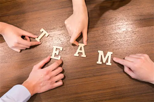 富民街美食店在哪里